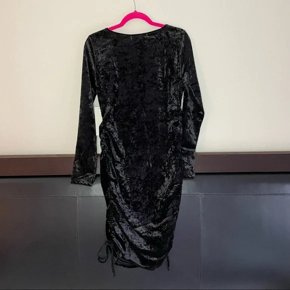NWT XXL madden girl Crushed velvet black long sleeve stretchy ruched dress - Picture 5 of 8